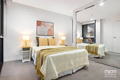 Image de Serrata - 2b2b Docklands with Cp