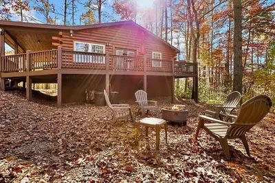 Image de Putting Green, Firepit, Cozy, Fireplace, Dogs ok