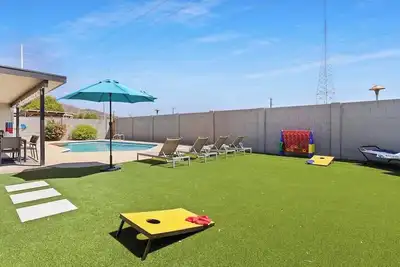 Image de Lux New Home OldTownScottsdale Heated Pool/Hot tub