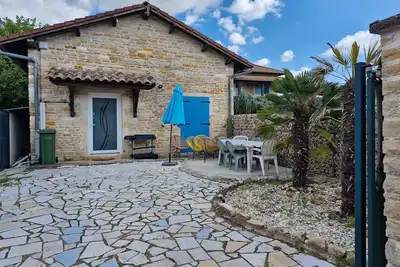 Image de Appartement 'Une Escale Au Calme' avec Terrasse Privée, Jardin Privé et Wi-Fi