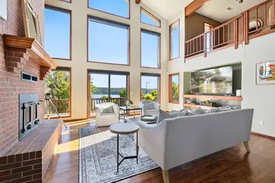 Image de cARpe diem-Stunning Lake Views-1. 5 to Boat Ramp