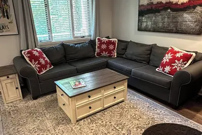 Image de Charming 2-bedroom Stratton Mountain Condo with shuttle service