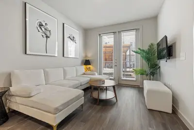 Image de Luxury  2-Br with Poolside Patio