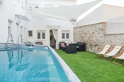 Image de La Pluma y El Pincel -Space with swimming pool close to Puy du Fou and Montes de Toledo