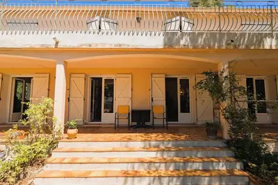 Image de Maison avec grand parc privé de 4000 m²
