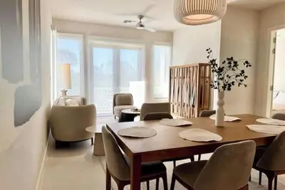 Image de New Luxury 3bd - Gated - Pool Beach and Gym access - Up to 6 people - Quiet Area