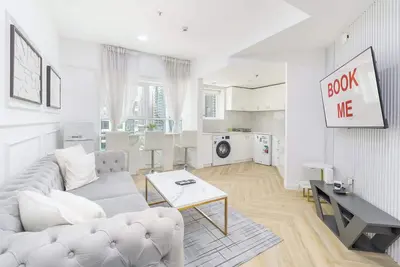 Image de StayShort - Prime 2br Retreat in Jlt that Sleeps 4!