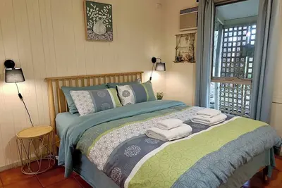 Image de TimberLoo Cottage  6 (1 Queen Bed) Spa & Wood Stove