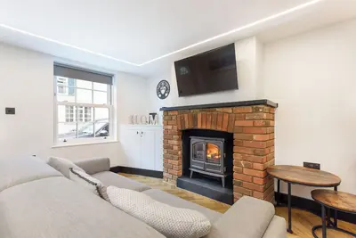 Image de Welcome to our modern refurbished 200 Year Old Cottage