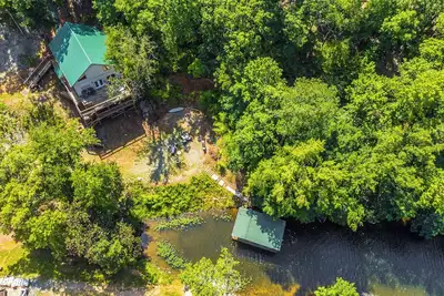 Image de Lakefront Retreat w/ Multi-Level Deck & Dock!