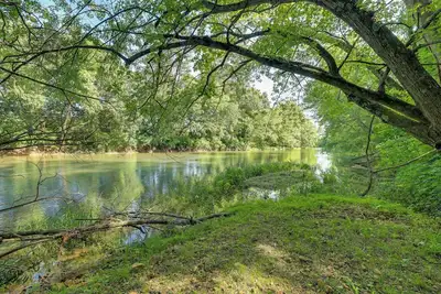 Image de Creekside Nature Escape in Southwest Missouri
