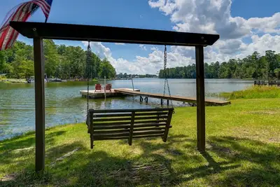 Image de Easy Lake Living - Sleeps 8
