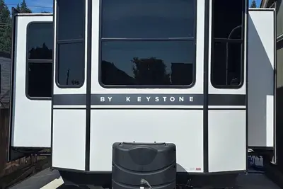 Image de Cozy Rv camper/gateway in charming Pacific with Ac