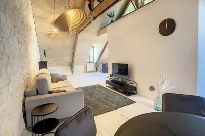 Image de Appartement et place de parking en plein centre et à deux pas du port de Cancale