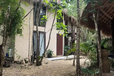 Image de Cabins in the middle of the Mayan jungle in Tulum with cenote type pool