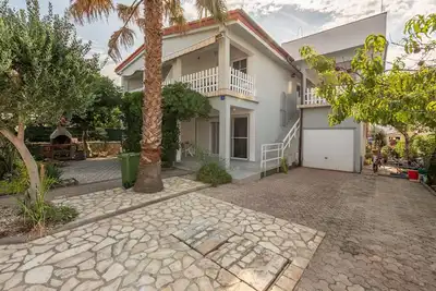 Image de Bel appartement à Vir avec WiFi