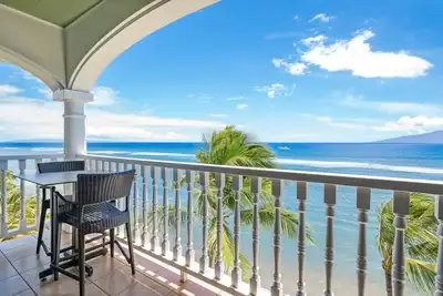 Image de New Listing 1bd Oceanfront Condo in Lahaina