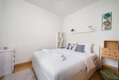 Image de Old Town Bright Apartment