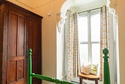 Image de Global Entry Unit 1 - 2nd Floor Walk-up