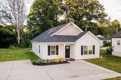 Image de 3br Getaway | Hot Tub, Games and Family Fun