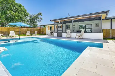 Image de Swim, Game & Bbq: Family Retreat in Stuart