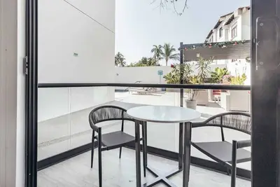 Image de Cozy 2br House 2 min to the Beach - Pool - Terrace