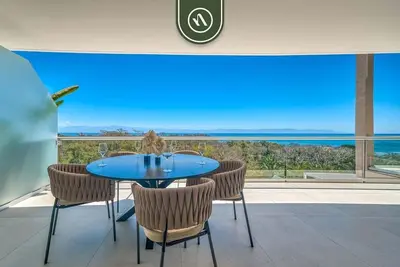 Image de Stunning Condo - Oceanview Terrace - Private Beach