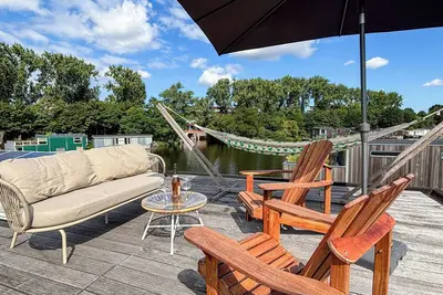 Image de 60 m² appartement proche Ams centre+ toit-terrasse