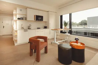 Image de 2 Units | Upscale City Stay Near Atlanta's Top Landmarks & Vibrant Nightlife