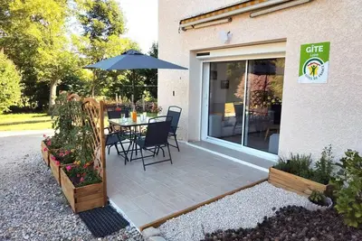 Image de Gîte 4 pers. rénové avec jardin à La Versanne, Animaux acceptés