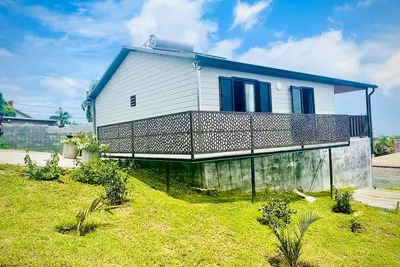 Image de Villa au Tampon avec Terrasse, 3 Chambres, Parking Privé, Capacité 6 Personnes