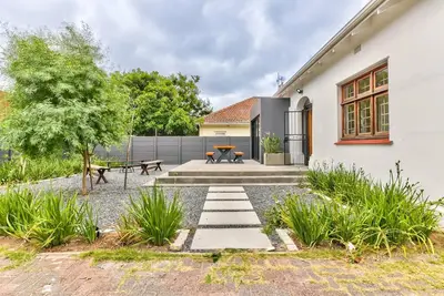 Image de 6 bedroom House in Mowbray