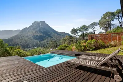 Image de Mountain View Villa: Pool, Hot Tub & Serenity