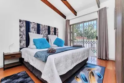 Image de Luxurious Oasis home in Sandton with inverter