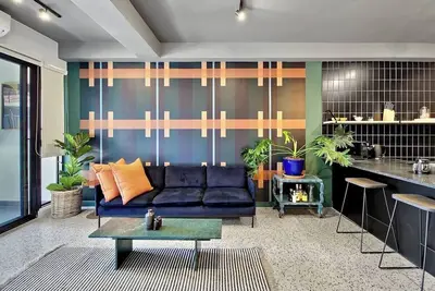 Image de Rooftop Pool in Stylish Downtown Apartment