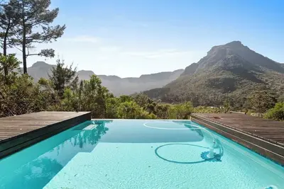Image de Tranquil Mountain Retreat with Pool & Hot Tub