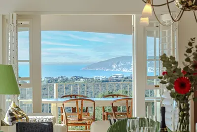 Image de Oceanview Hilltop Villa in Plettenberg Bay Estate