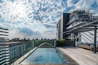 Image de Oceanfront with Modern Luxuries.