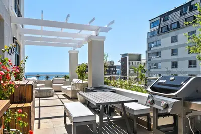 Image de Luxury Seaside Retreat at Atlantic Views Sea Point
