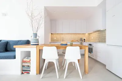 Image de Superior Two-Bedroom Upper Floor Apt with Sea View By Triotissa Local Living D