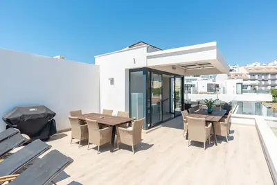 Image de Maison de vacances 'À 5 minutes de la plage' avec vue sur la mer, Wi-Fi et climatisation