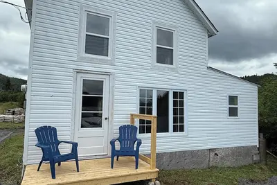 Image de Ocean view saltbox style house