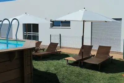 Image de Villa « Sunrise House » avec vue sur la mer, Wi-Fi et climatisation