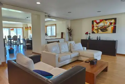 Image de 2 Floors Villa Close Apúlia Beach