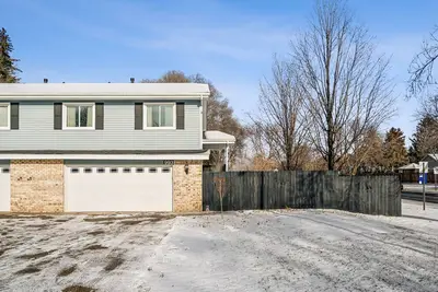 Image de Champions' Nsc Retreat HotTub Grill FirePit Fenced