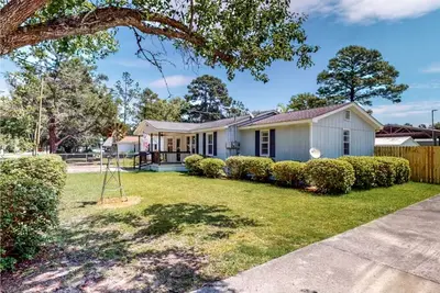 Image de Cypress Court Retreat - Bloomingdale, Ga