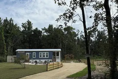 Image de Welcome to Pineapple Key located in Chiefland, Fl