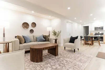 Image de The Water Street Suite | New 2-Bed Suite | Steps to Downtown Elora