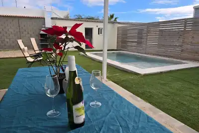 Image de Casa en Palmar con Piscina cerca de la playa con piscina privada
