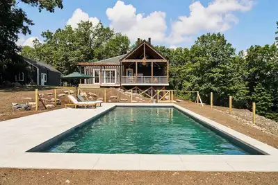 Image de Brand new build w/Hottub+Views+Fireplace nr Skiing